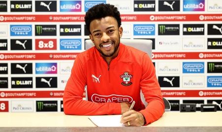 以其卓越的 以其卓越的