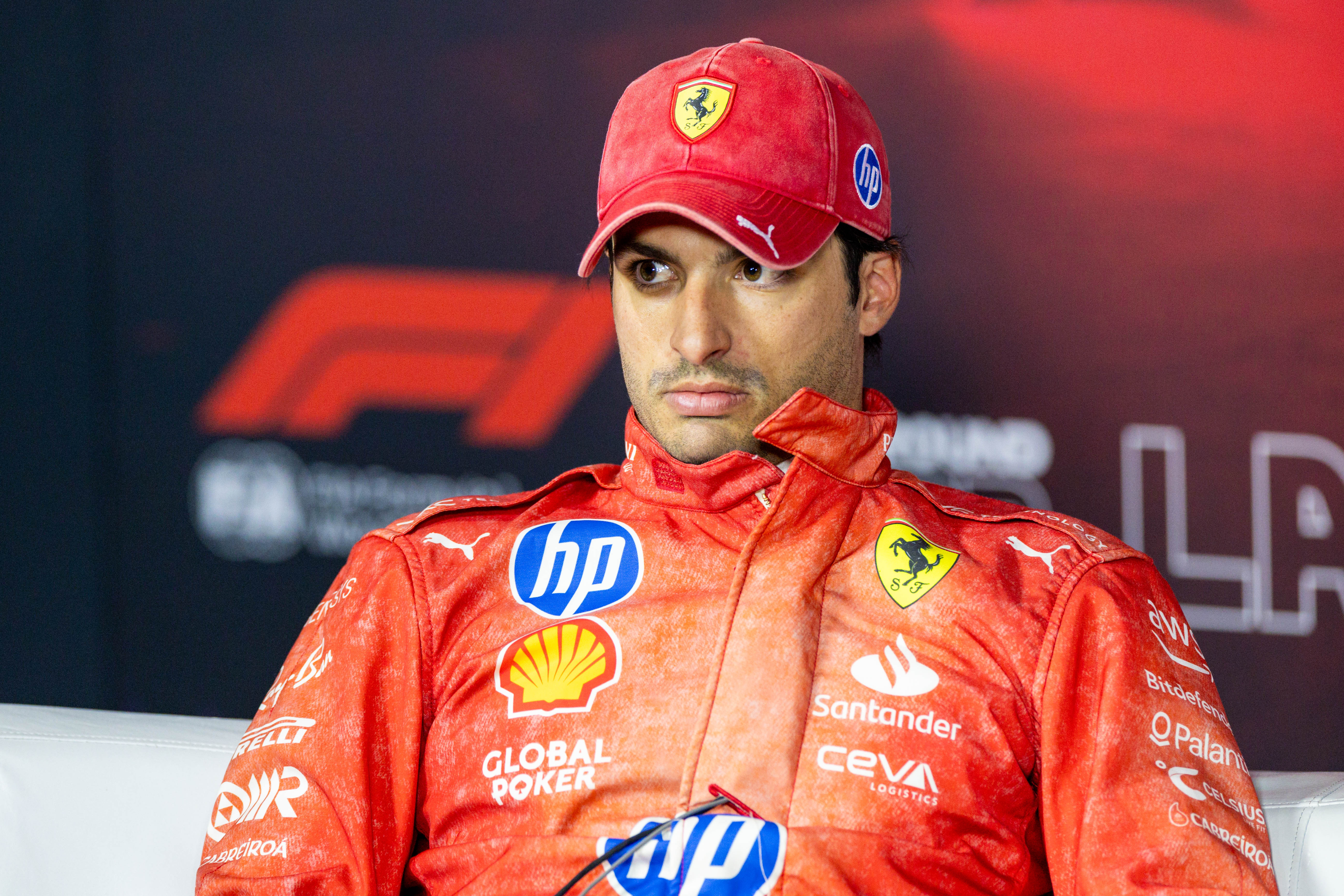 凸显了他对 凸显了他对